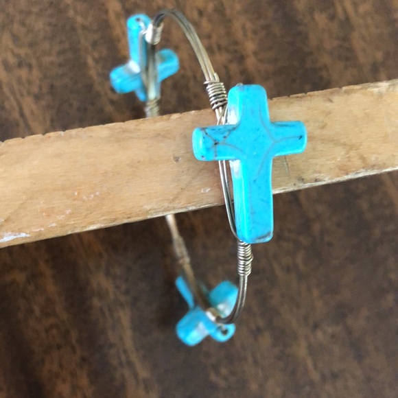 Bourbon and Bowties genuine natural stone turquoise cross bracelet - Picture 3 of 8